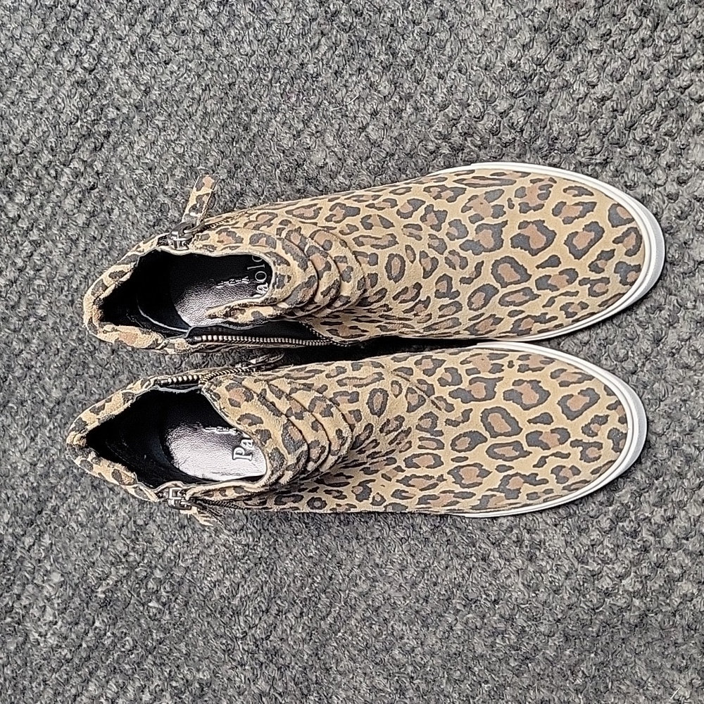 Liena Paolo wedged suede cheetah print shoe 6.5